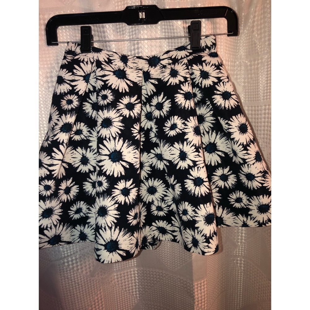 Flared mini skirt great piece !!